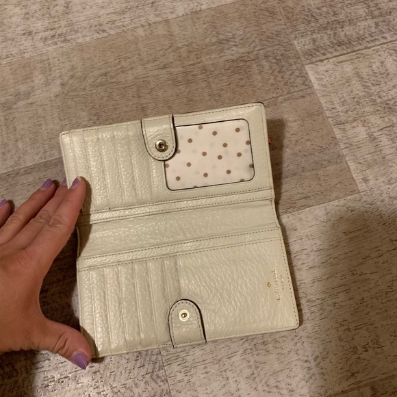 Kate spade wallet - Picture 2 of 3